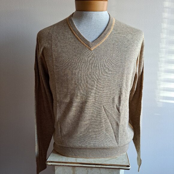 NEW B'spo-ken Men's V-neck Camel Color Sweater Size S/48